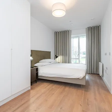 The Lookout Apartment *