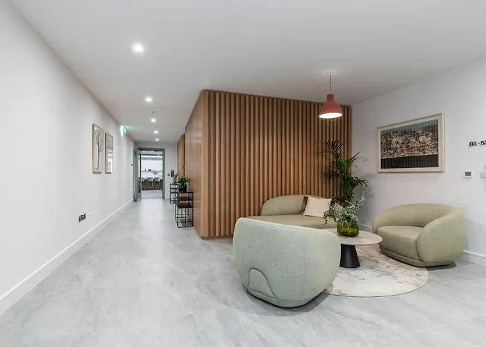 The Lookout Apartment